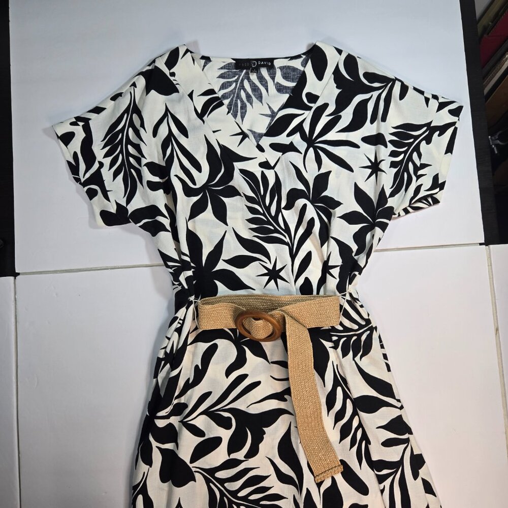 Fred David Black & White Tropical Print Belted Midi Dress - Picture 4 of 15